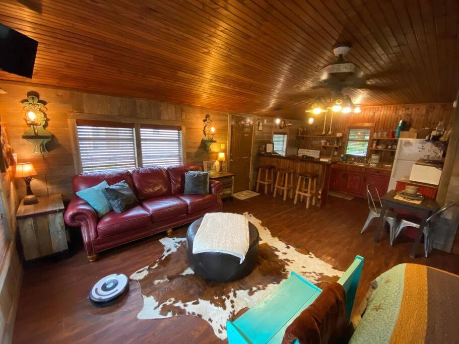 8Th St. Cowboy Haus I Biker Friendly I River Bandera Eksteriør billede