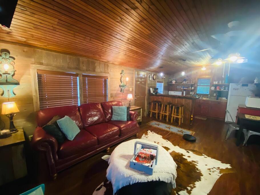 8Th St. Cowboy Haus I Biker Friendly I River Bandera Eksteriør billede